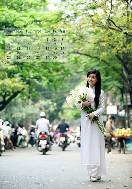 Nhan sắc hot girl rạng ngời trong bộ lịch Tết