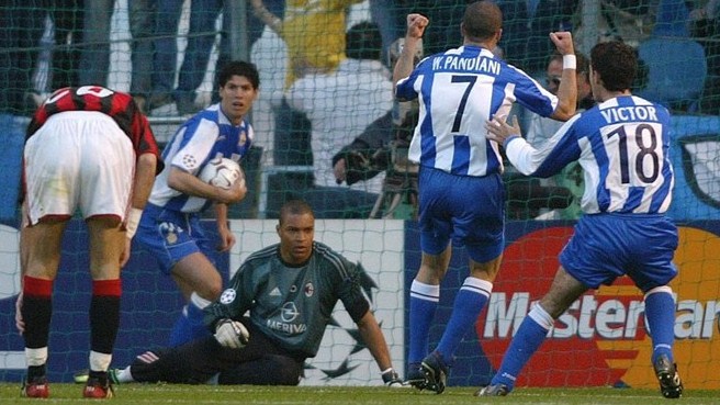 Bóng đá Quốc tế - Tứ kết kinh điển Champions League: Deportivo 4-0 AC Milan (Hình 2).