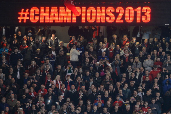 Bóng đá Quốc tế - Chùm ảnh: M.U ăn mừng chức vô địch Premier League lần thứ 20 (Hình 10).