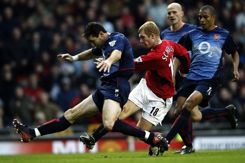 Bóng đá Quốc tế - 20 năm sự nghiệp huy hoàng của Paul Scholes (Hình 11).