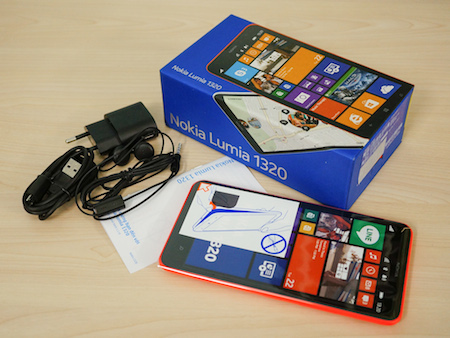 Công nghệ - Lumia 1320 chính thức bán ở Việt Nam từ ngày 3/1/2014