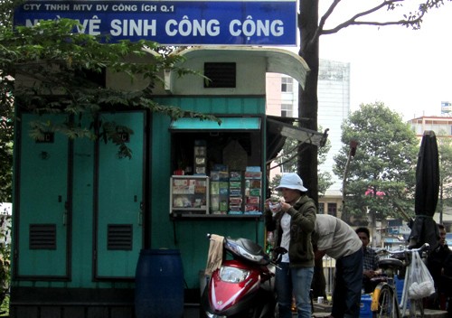 Xã hội - TP.HCM có loạt nhà vệ sinh công cộng 5 sao đón Tết 2014