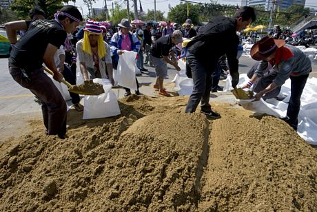 Tiêu điểm - Bangkok tê liệt trong ngày đầu 'đóng cửa thủ đô' (Hình 11).