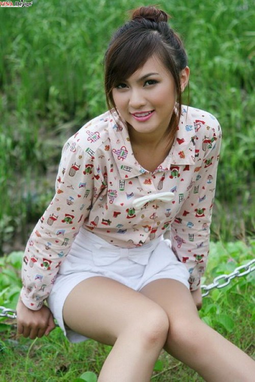 Nhân vật -  5 hot girl lột xác trong năm 2013 (Hình 7).