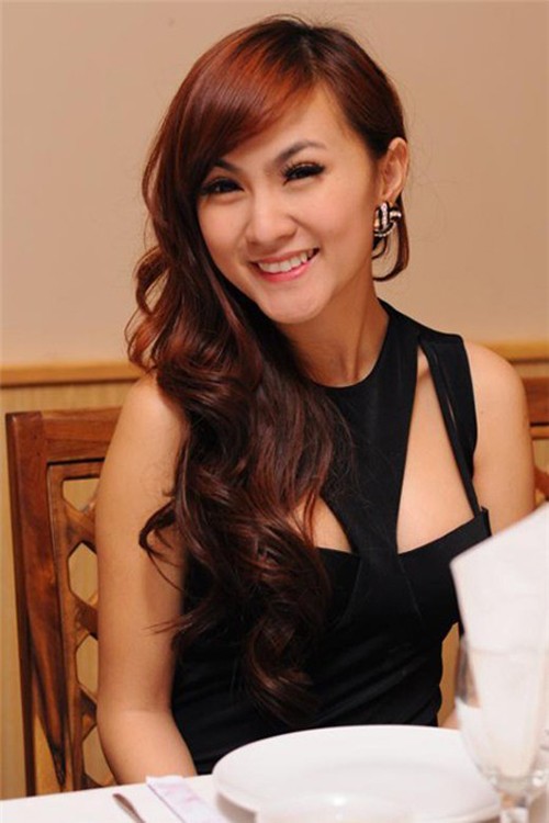 Nhân vật -  5 hot girl lột xác trong năm 2013 (Hình 8).