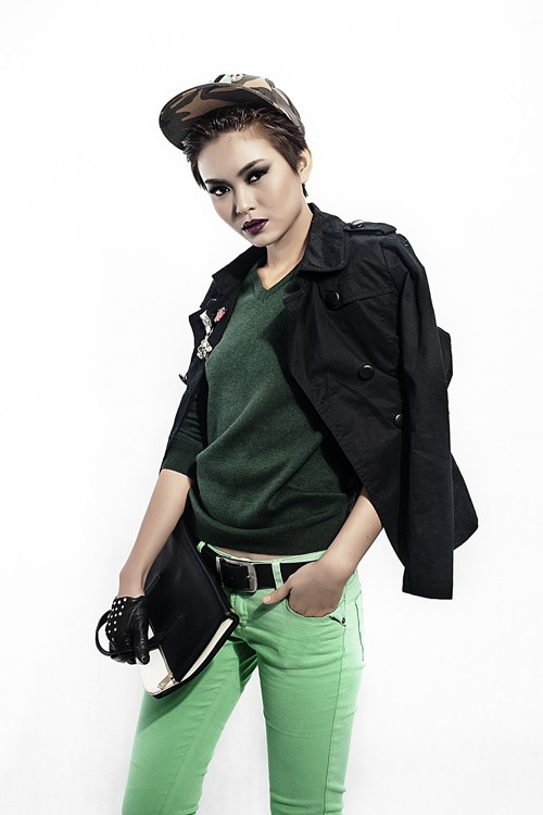 Giải trí - Top Model 2013 phá cách trong trang phục quân đội (Hình 9).