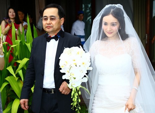 Sự kiện - Những hình ảnh lãng mạn ngọt ngào trong đám cưới Dương Mịch (Hình 3).