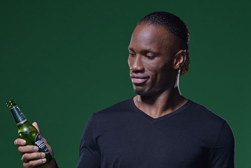 Bóng đá Quốc tế - 'Voi rừng' Drogba bỏ bóng đá, đi quảng cáo bia 