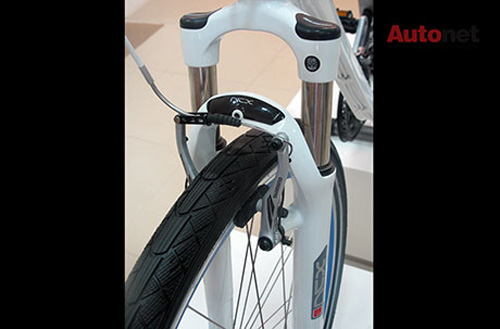 Ô tô-Xe máy - Xe đạp BMW giá gần 50 triệu đồng xuất hiện tại Hà Nội (Hình 3).