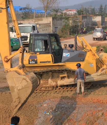 Miền trung - Gấp rút hoàn thành đường vào nơi an táng Đại tướng (Hình 4).