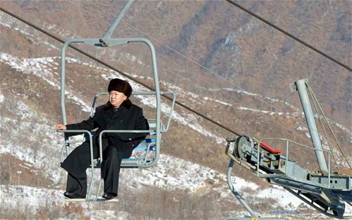 Tiêu điểm - Kim Jong-un 'vi vu' trên cáp treo mừng năm mới 