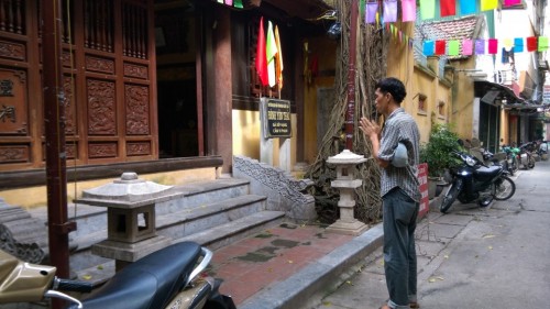 Tin cũ - &lsquo;Thương một đời đ&acirc;u phải Tạm Thương&rsquo; (H&igrave;nh 2).