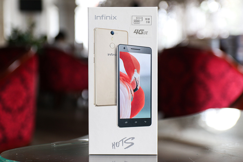 Đánh giá - Khui hộp Infinix Hot S: Chip 8 nhân tốc độ 1,3GHz, cảm biến vân tay (Hình 3).