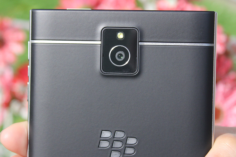 Đánh giá - Cận cảnh Blackberry Passport bàn phím Full QWERTY giá 5,7 triệu (Hình 12).