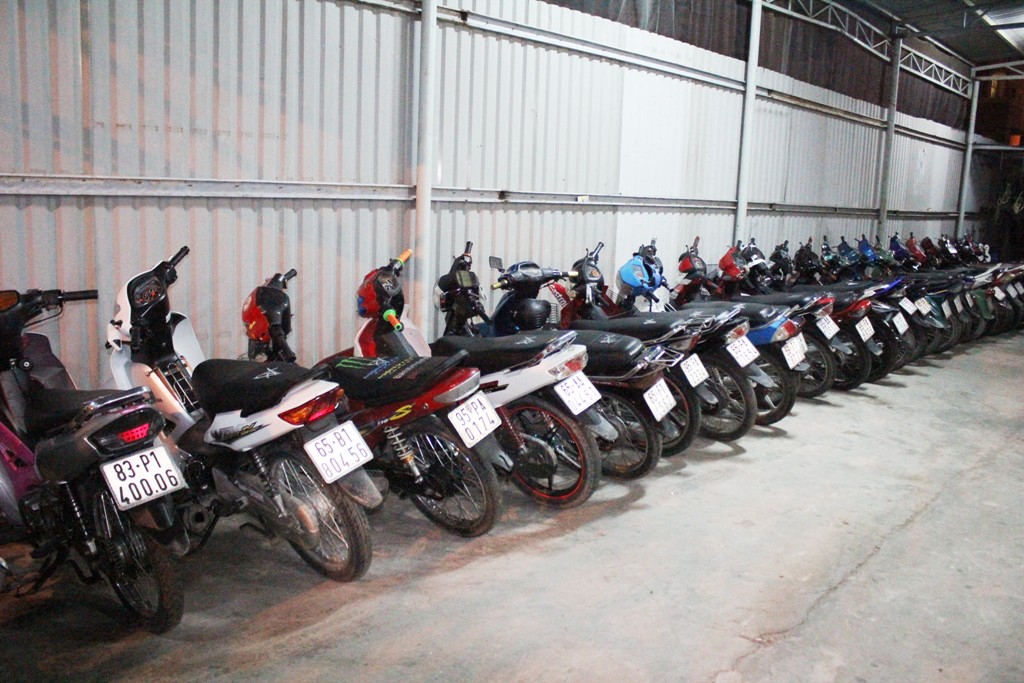 An ninh - Hình sự - 'Quái xế' tổ chức đua xe trái phép bị bắt giữ (Hình 2).