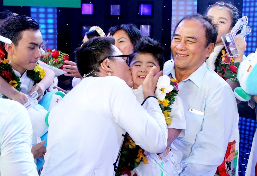 TV Show - Chung kết Người hùng tí hon: 'Thần đồng 5 tuổi' Tin Tin đăng quang (Hình 11).