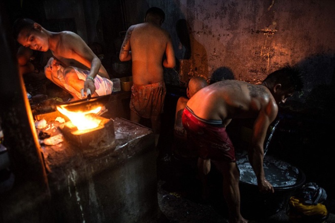 Hồ sơ - Cuộc sống &lsquo;địa ngục&rsquo; trong 2 nh&agrave; t&ugrave; &lsquo;kh&eacute;t tiếng&rsquo; nhất Philippines (H&igrave;nh 2).