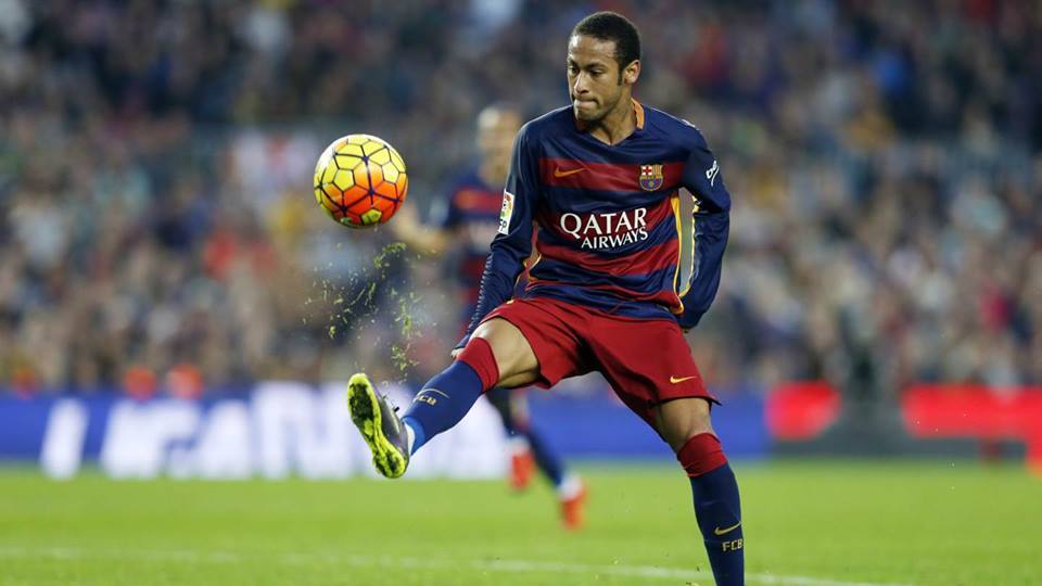 Bóng đá Quốc tế - Neymar thăng tiến được là nhờ 'thần tượng' Messi chống lưng (Hình 2).