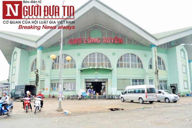 Dân sinh - Tiểu thương kêu trời vì bị ‘ép’ qua chợ vắng như ‘chùa bà đanh’(1)