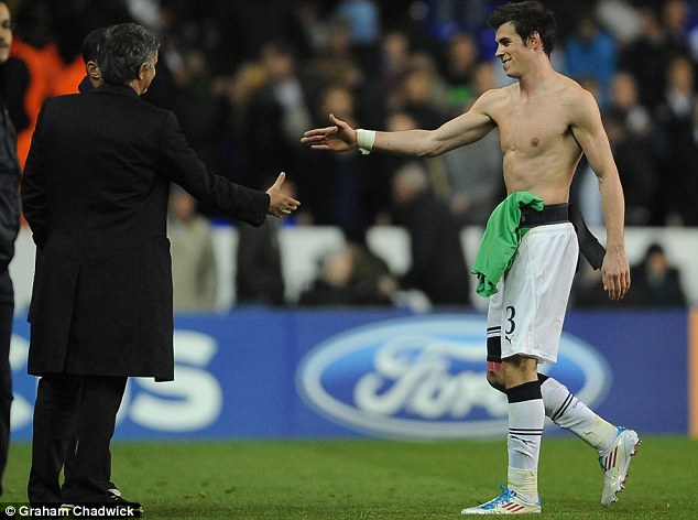 Thể thao - Tin HOT sáng 4/10: Mourinho lôi kéo Bale, D.Gea vào top thảm họa