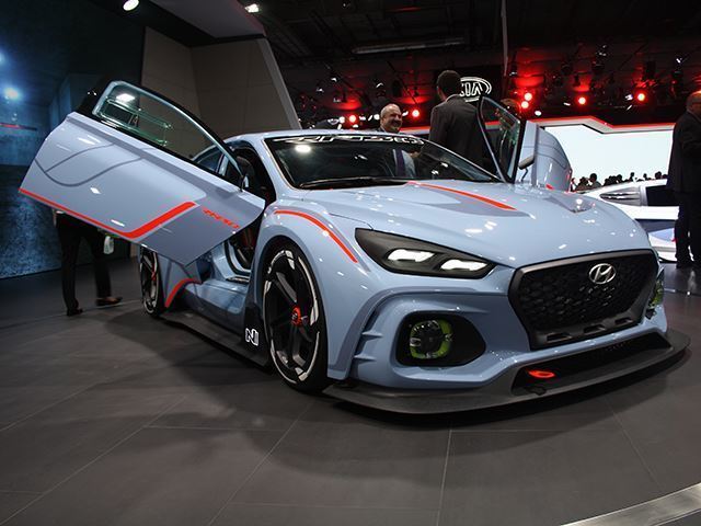 Đánh giá - Ngẩn ngơ trước 5 mẫu xe đẹp nhất Triển lãm Paris Motor Show 2016 (Hình 7).