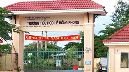 Xi nhan Trái Phải - Học sinh lớp 6 bị trả về và trò chây ì của các vị đang ngồi nhầm ghế