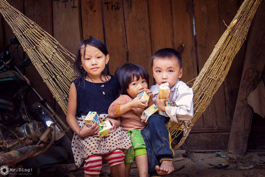 Dân sinh - Đau lòng nhìn trẻ vùng cao hàng ngày đu dây lội suối đi học  (Hình 4).