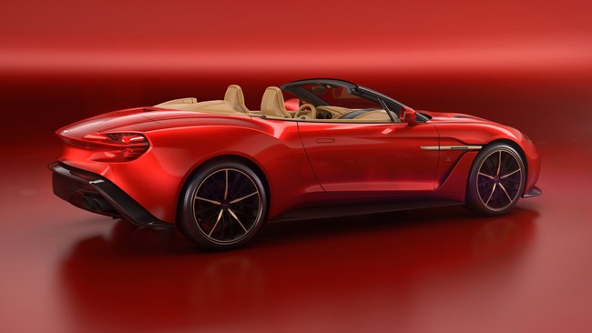 Thị trường - Aston Martin Vanquish Zagato Volante giá 20 tỷ 'đốn tim' người nhìn (Hình 2).