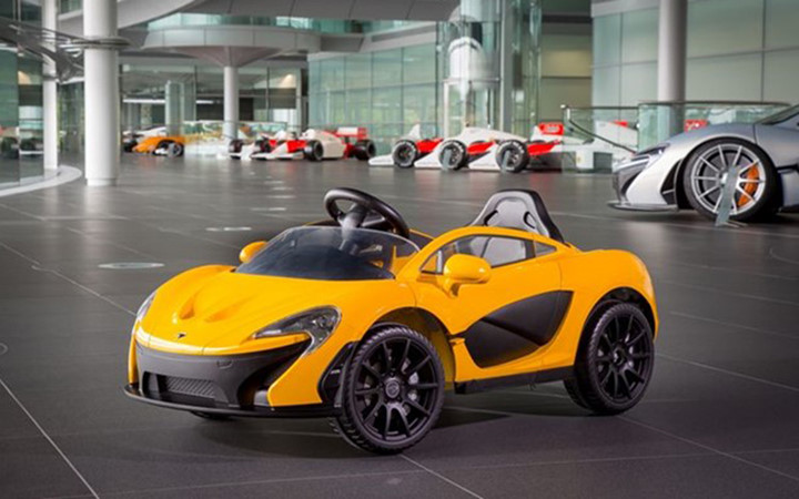 Thú chơi - Siêu xe McLaren P1 mui trần chạy điện cho trẻ em