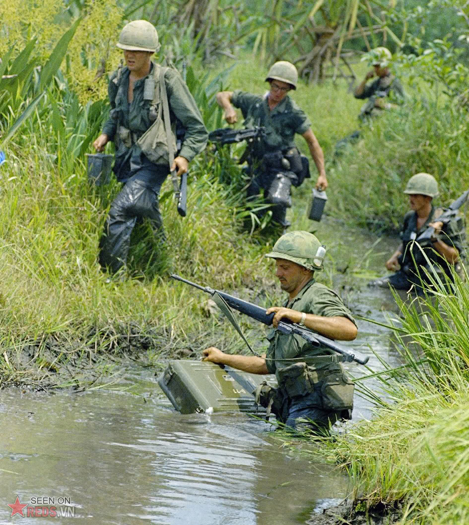 Tin cũ - Những bức ảnh kinh điển về chiến tranh Việt Nam của Horst Faas (Hình 9).