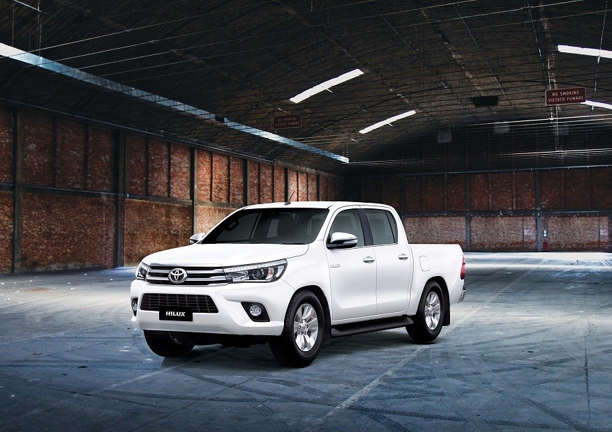 Tin tức xe - Phiên bản thế hệ thứ 8 Toyota Hilux 2016 'trình làng' tại Việt Nam (Hình 4).