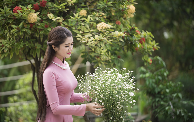 Dậy s&oacute;ng mạng - Nữ sinh 9X cuốn h&uacute;t với bộ ảnh thiếu nữ H&agrave; th&agrave;nh xưa (H&igrave;nh 8).