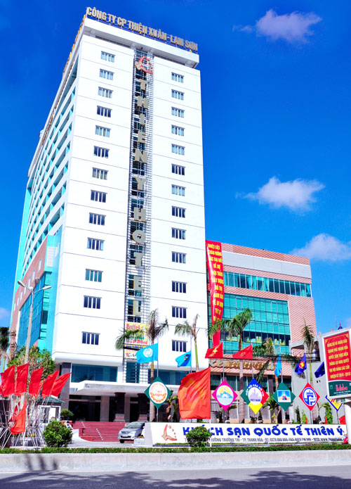 Bất động sản - Thanh Hóa: Chi tiền trăm triệu thuê khách sạn 4 sao làm trụ sở
