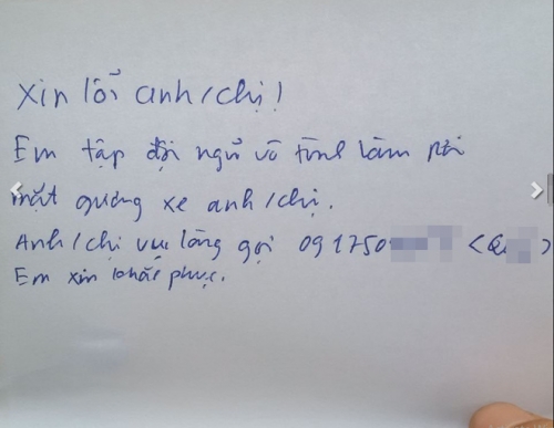 Dậy sóng mạng - Hành động bất ngờ của nam sinh vô tình làm vỡ gương xe ô tô (Hình 2).