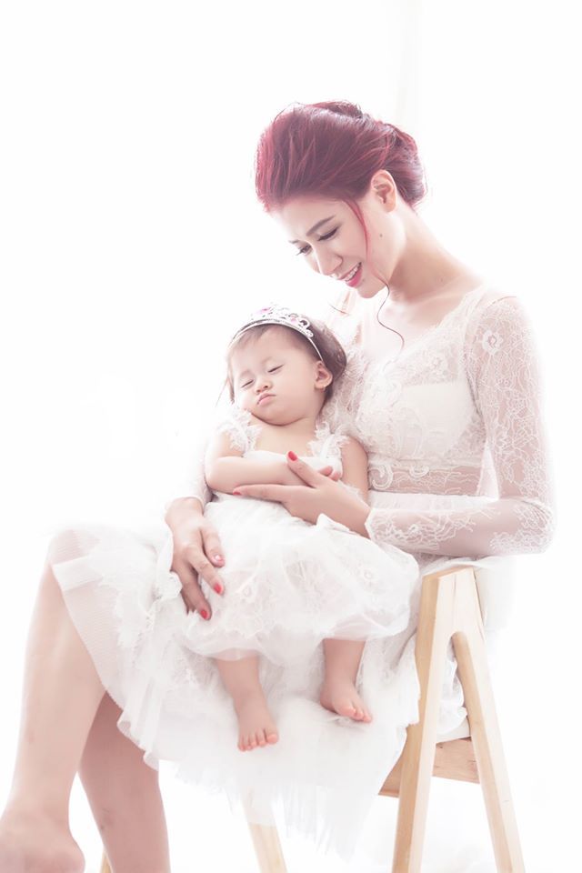 Ngôi sao - Hình ảnh hiền dịu của Trang Trần bên con gái 1 tuổi (Hình 4).