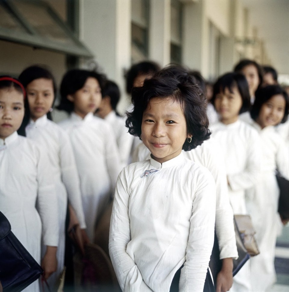 Tin cũ - Ảnh độc về trẻ em miền Nam 1967 qua ống k&iacute;nh người Mỹ (H&igrave;nh 2).