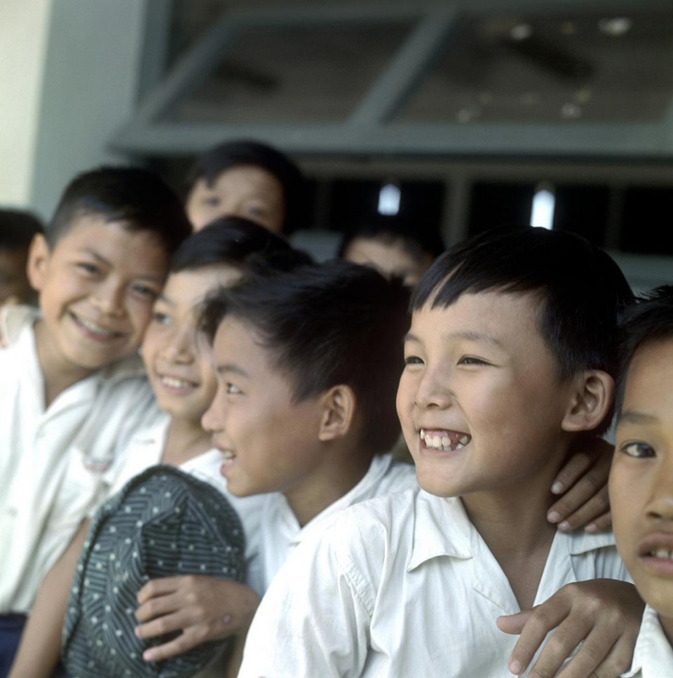 Tin cũ - Ảnh độc về trẻ em miền Nam 1967 qua ống k&iacute;nh người Mỹ (H&igrave;nh 5).