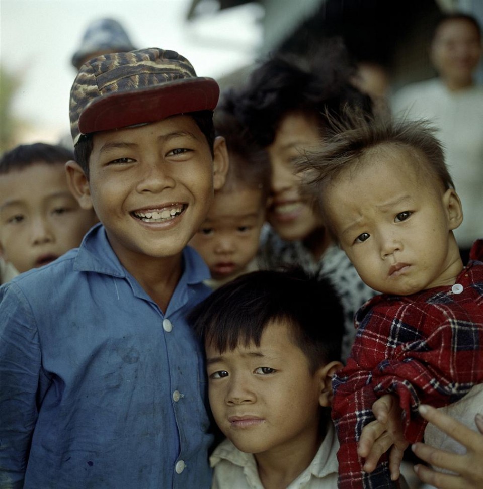 Tin cũ - Ảnh độc về trẻ em miền Nam 1967 qua ống k&iacute;nh người Mỹ (H&igrave;nh 16).