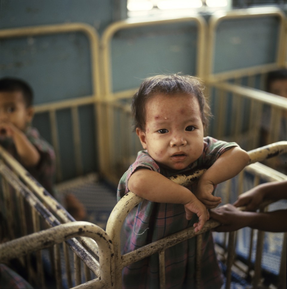 Tin cũ - Ảnh độc về trẻ em miền Nam 1967 qua ống k&iacute;nh người Mỹ (H&igrave;nh 27).