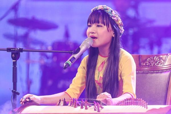 Dậy sóng mạng - Cô bé hát mừng 20/11 khiến người nghe ‘nổi da gà’ là ai? (Hình 5).