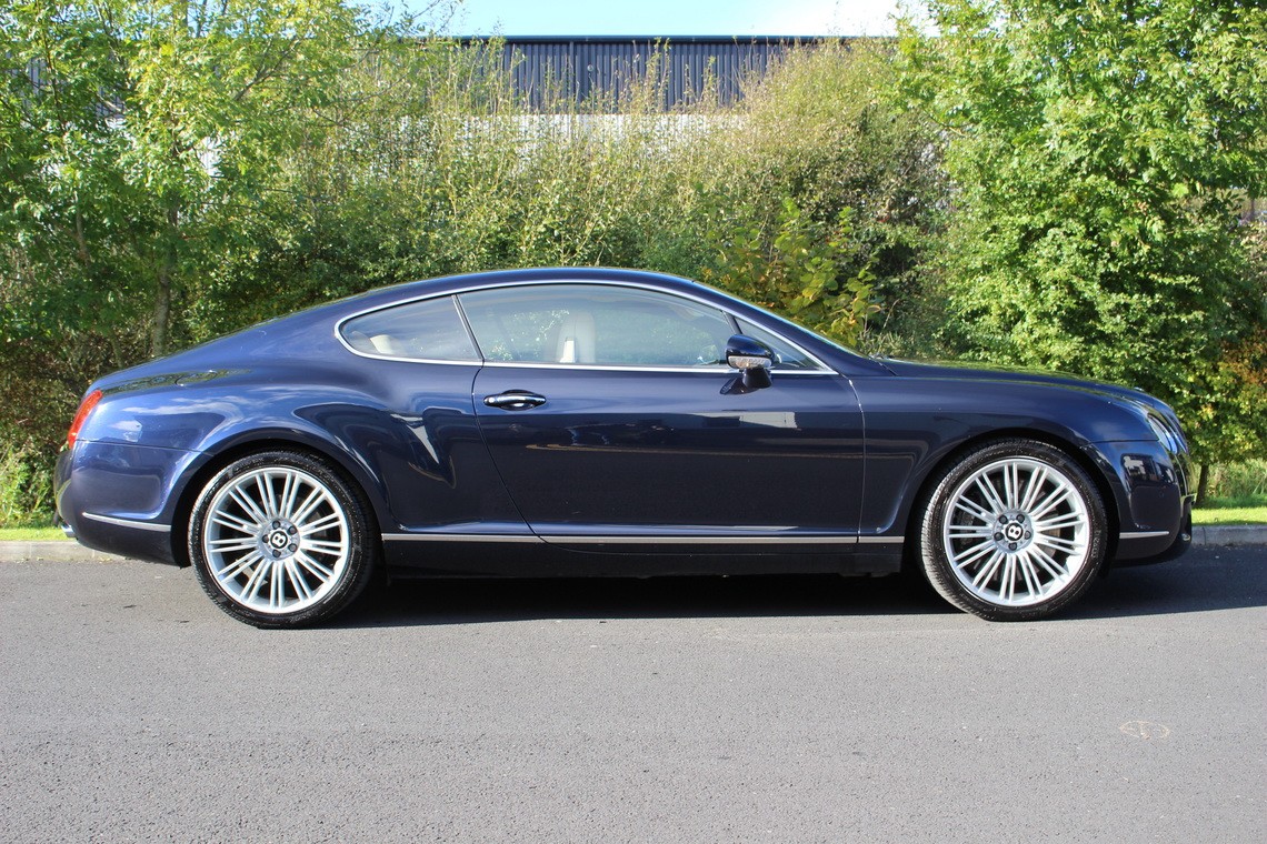 Thú chơi - ‘Báu vật’ Bentley Continental GT Speed của CR7 được bán đấu giá (Hình 9).