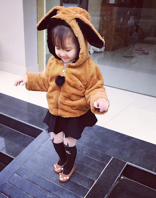Dậy s&oacute;ng mạng - C&ocirc; b&eacute; mặc đồ H&agrave;n Quốc xinh ngất ng&acirc;y g&acirc;y b&atilde;o mạng l&agrave; ai? (H&igrave;nh 8).