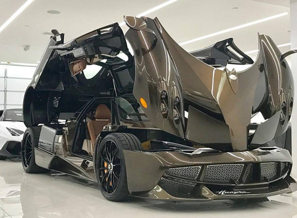 Thị trường - 'Hàng thửa' Pagani Huayra Hermes của ông trùm bất động sản Mỹ