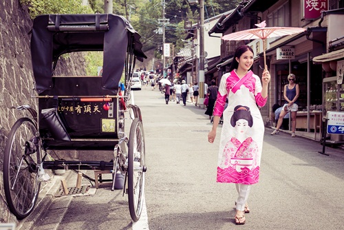 Ngôi sao - Ngọc Hân duyên dáng áo dài trên đất Nhật Bản (Hình 10).