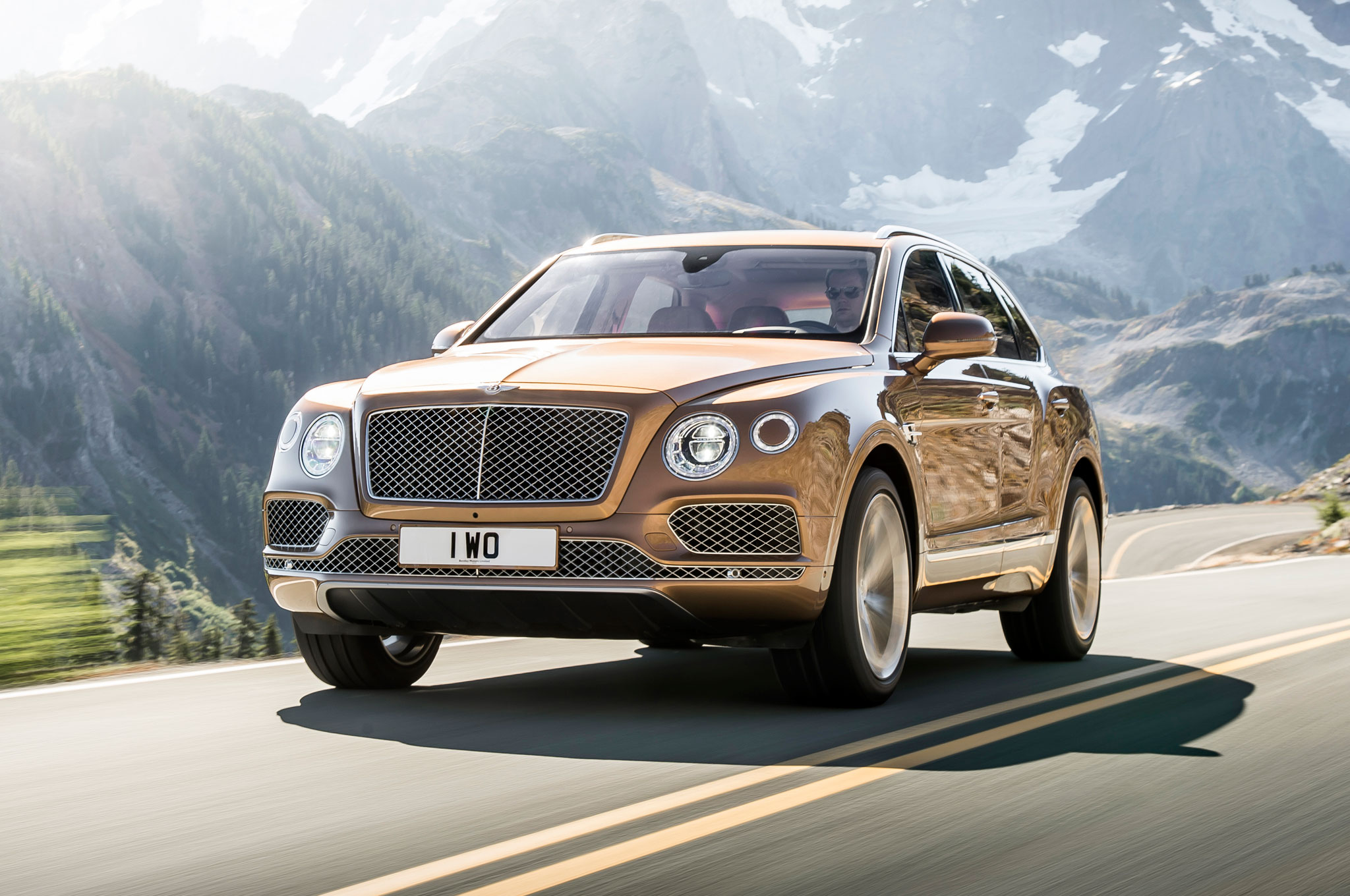 Tin tức xe - Triệu hồi Bentley Bentayga do lỗi chốt bảng đồng hồ tín hiệu và ghế