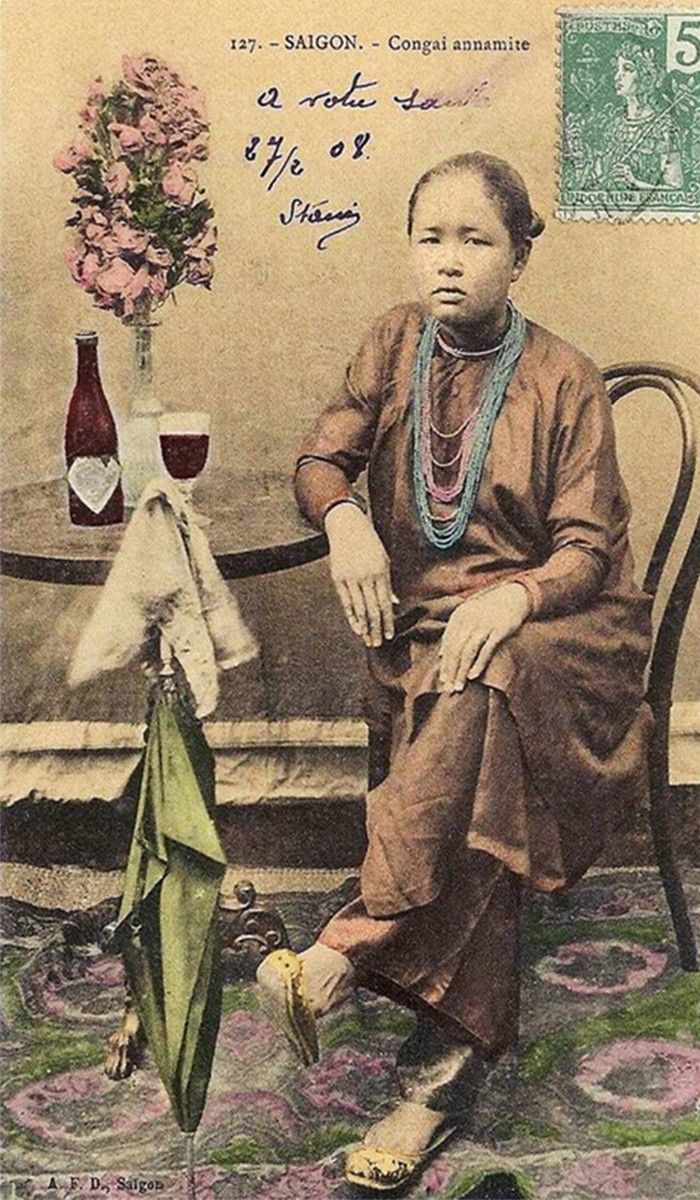 Tin cũ - Thời trang của phụ nữ S&agrave;i G&ograve;n xưa (H&igrave;nh 4).