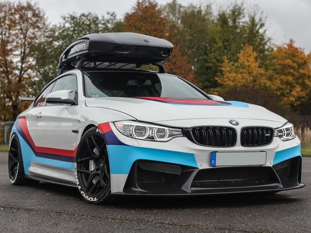 Thú chơi - Chiêm ngưỡng bản độ ấn tượng BMW M4R của Carbonfiber Dynamics