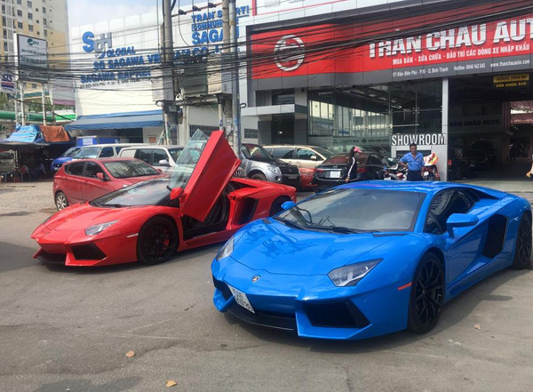 Thú chơi - Siêu xe Lamborghini Aventador màu độc tại Việt Nam ra biển trắng