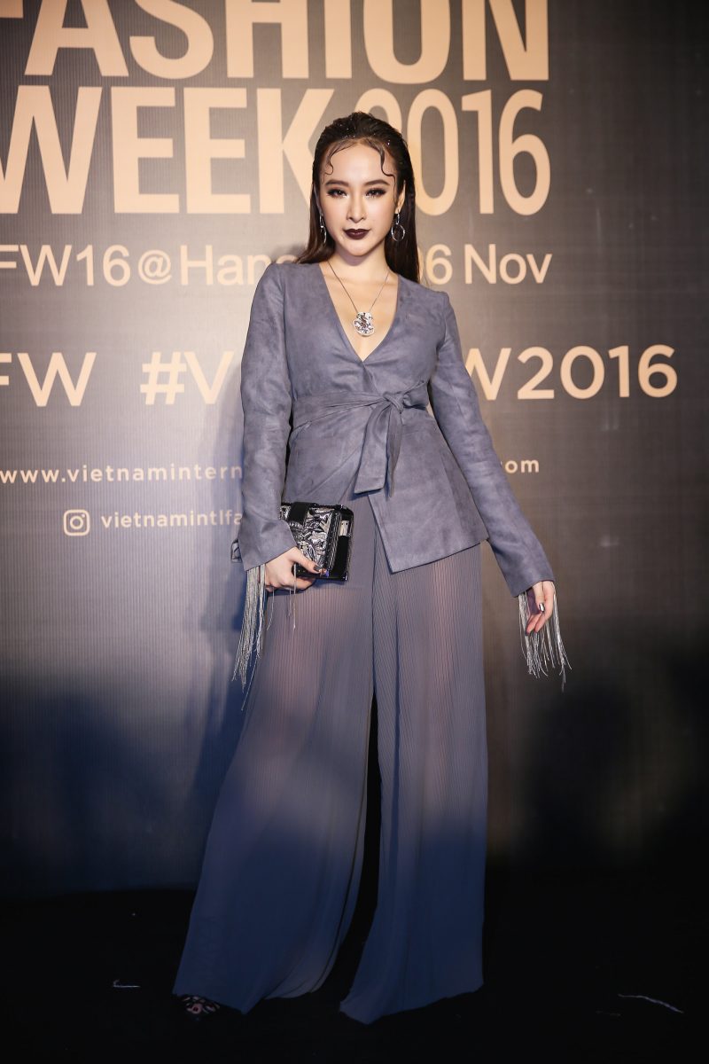 Thời trang - Dàn sao Việt rầm rộ khoe sắc tại Vietnam International Fashion Week  (Hình 7).