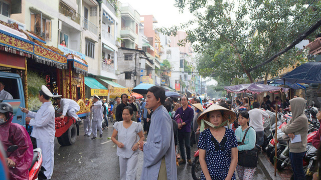 Ngôi sao - Sáng nay, 'sầu nữ' Út Bạch Lan đã trở về với đất mẹ (Hình 10).